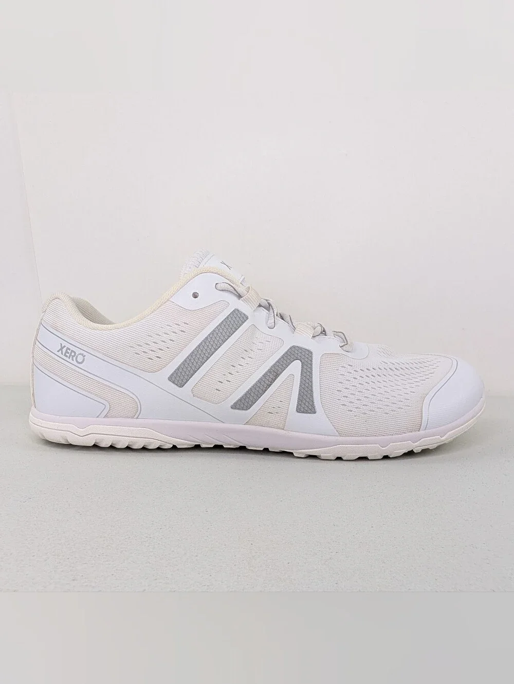 Xero Shoes HFS II Barefoot Running Sneakers Womens Size 9.5 White Low Top